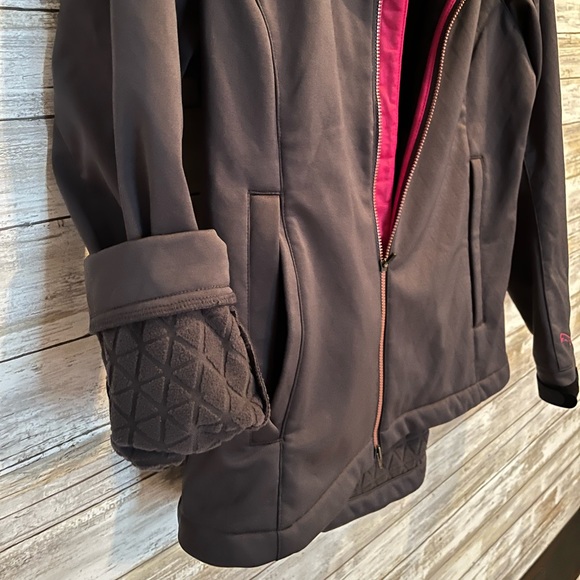 Puma Jacket - Picture 4 of 6